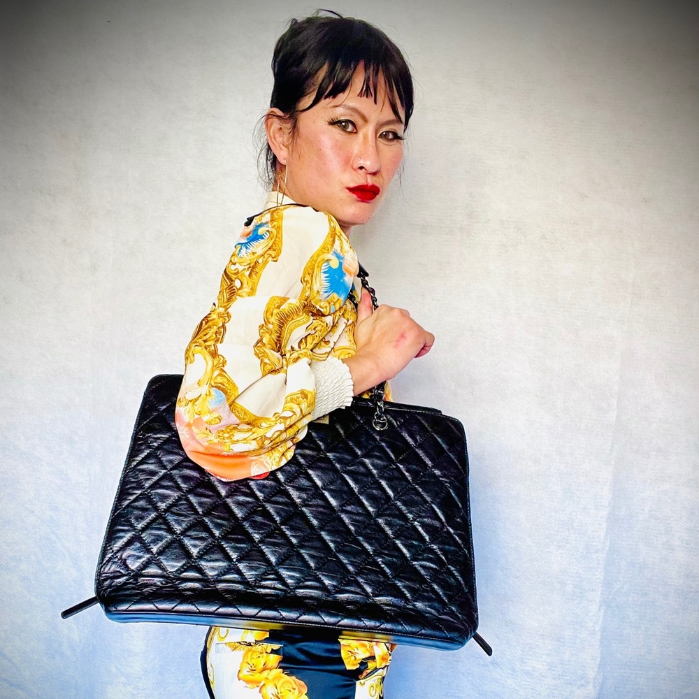 CHANEL ‘Huge Reissued’ LAPTOP